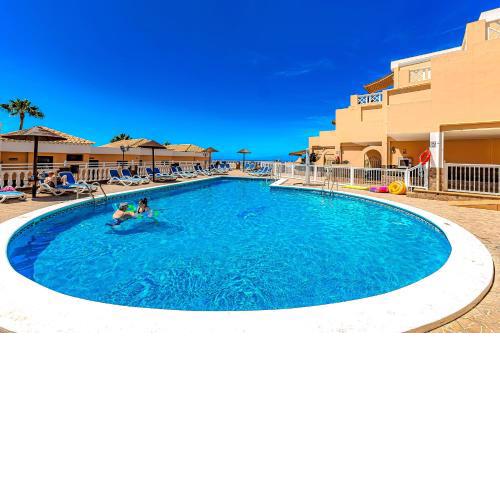 Recently Renovated Seaviews Paradise Court