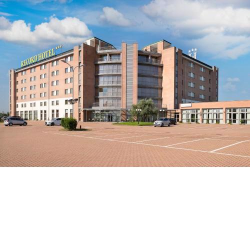 Record Hotel