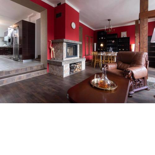 RED PENTHOUSE ROYAL RESIDENCE HEART OF PRAGUE