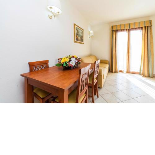 Regina Elena Apartments