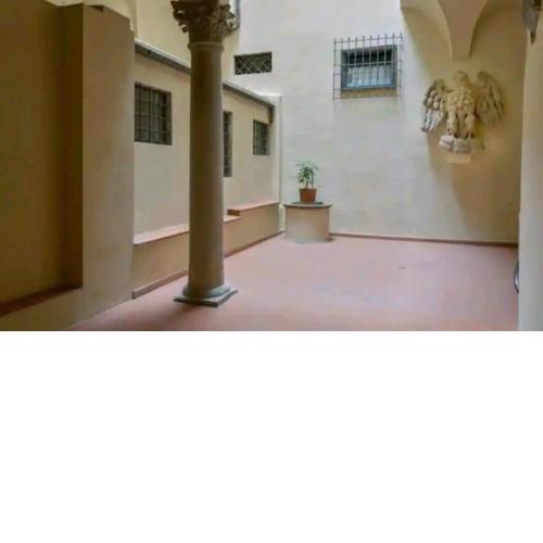 Reinassance Palace