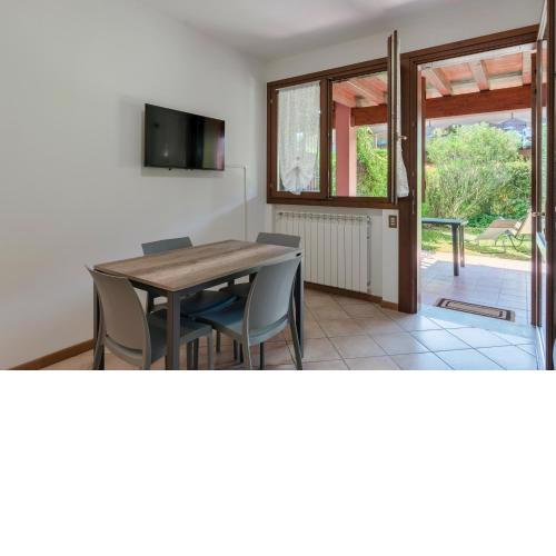 Relax 110 - con giardino privato, piscina e Wifi