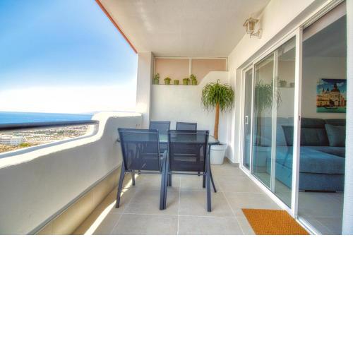 Relax at Roques del Conde