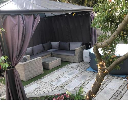 Relax in spacious garden house