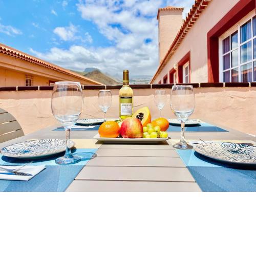 !!! Relaxing View, The Heights Apartment With Terrace and Heated Pools, Los Cristianos