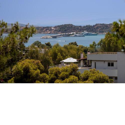 Relux Sea View 2BD Apartment by BluPine