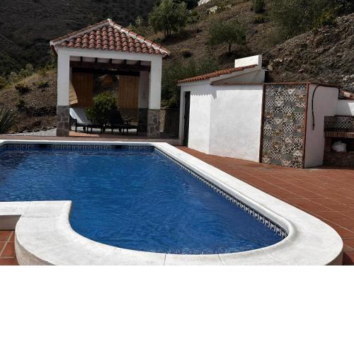 Remarkable 2-Bed House in Canillas De Albaida