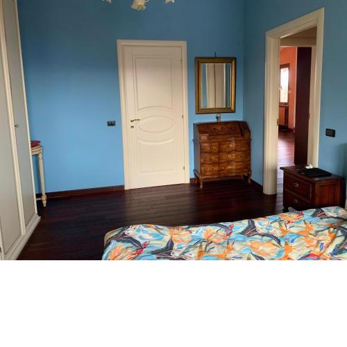 Remarkable 5-bedrooms Villa in Cerrione with land