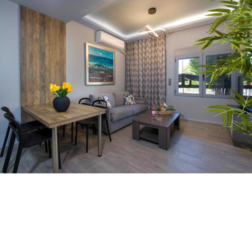 Rena's luxury apartment with free private parking
