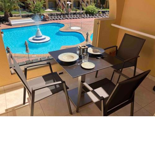 Renovado apartamento en complejo residencial!