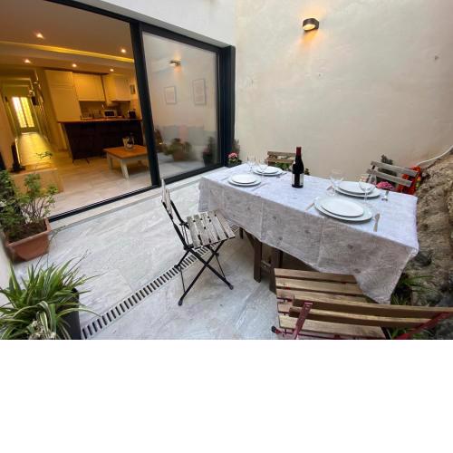 Renovated apartment 5 minutes walk to the beach
