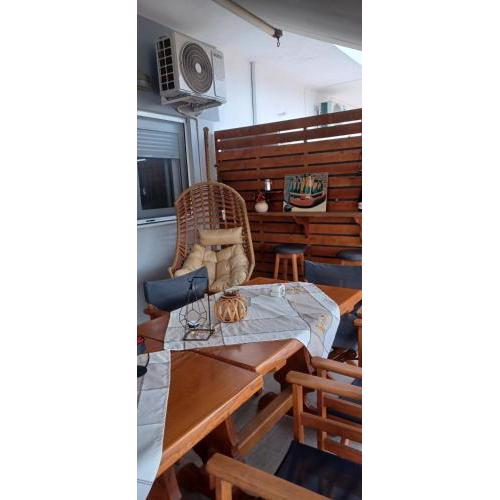 Renovated flat in the heart of Karditsa with huge balcony Ανακαινισμένο διαμέρισμα στο κέντρο της Καρδίτσας με μεγάλο μπαλκόνι