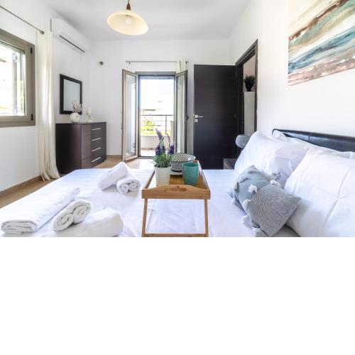 Renovated House near the Beach