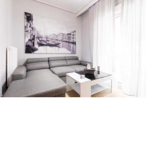 Renovated penthouse in the center of Larissa