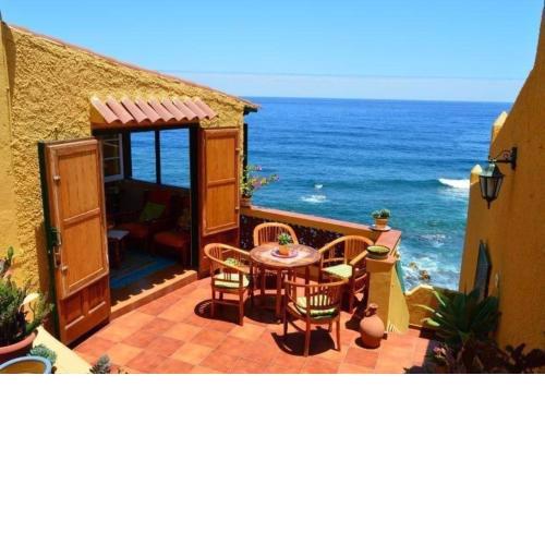 Renoviertes Ferienhaus in San Juan De La Rambla mit Sonniger Terrasse und Meerblick