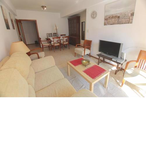 RentalSevilla Apartamento luminoso con 3 dormitorios
