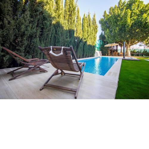 RentalSevilla Brisa del Aljarafe con piscina climatizada