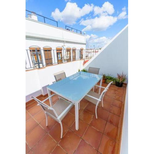 RentalSevilla con terraza a orillas del Río