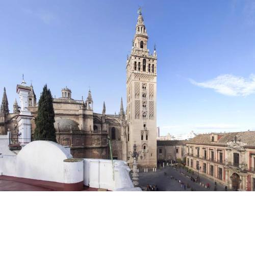 RentalSevilla Giralda Dreams