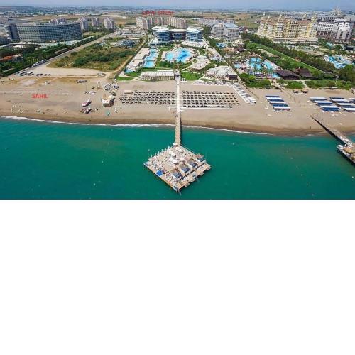 residance flat near by the 5 stars hotels