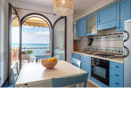 Residence L'Arcipelago Appartamenti Fronte Mare con Ampio Balcone