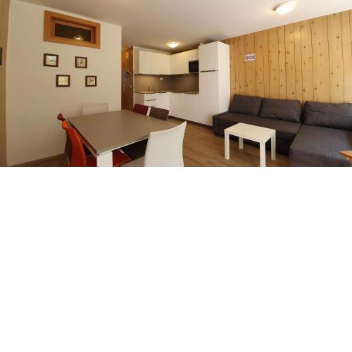 Residence Lores 2