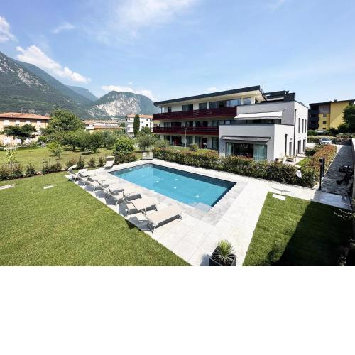 Residence Zangirolami - Luxury Garden and Balcony Apartments