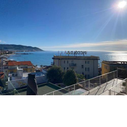 Residenza Panorama con vista sul golfo dianese!