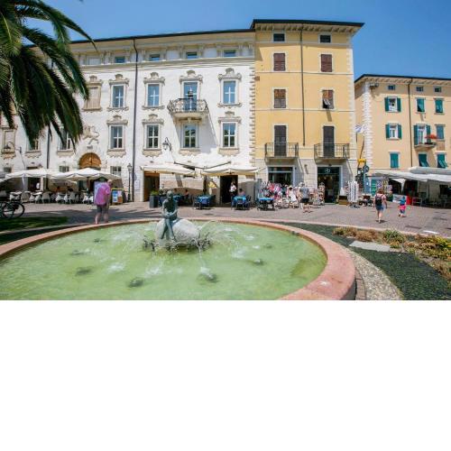 Residenza Rocca Del Lago 4
