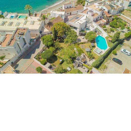 Resort con piscina privada en Calle Carabeo
