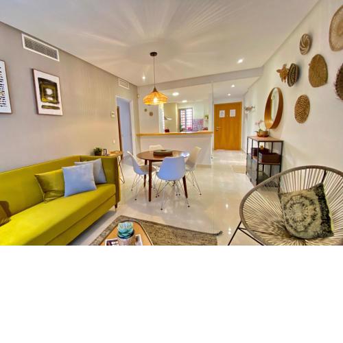Resort Style 2 Bedroom Apartment in the New Golden Mile FREE WIFI & PARKING