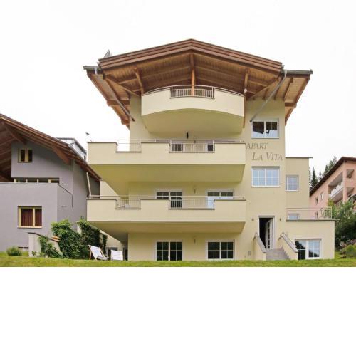 Restful Apartment in Sankt Anton am Arlberg with Terrace