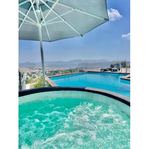 Reunion Villa