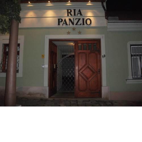 Ria Panzio