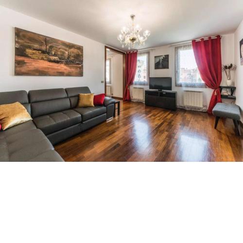 Rialto apartment with Canal Grande view