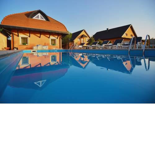 Richie I Apartman & Pool