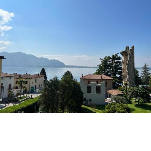 Riflessi sul lago