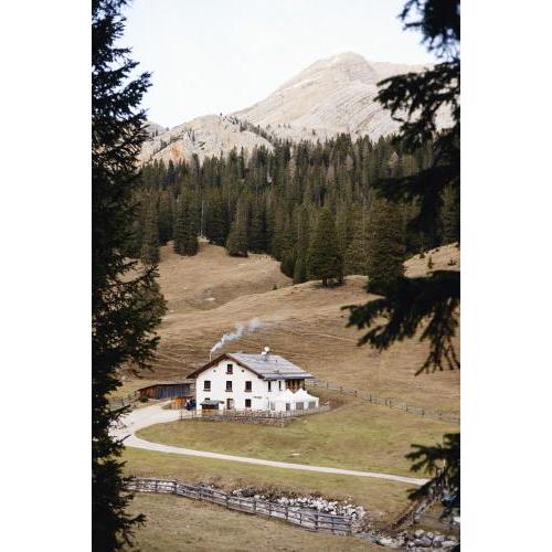 Rifugio Malga Ra Stua