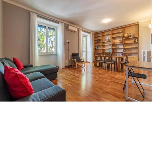 Rione Prati Comfy Apartment