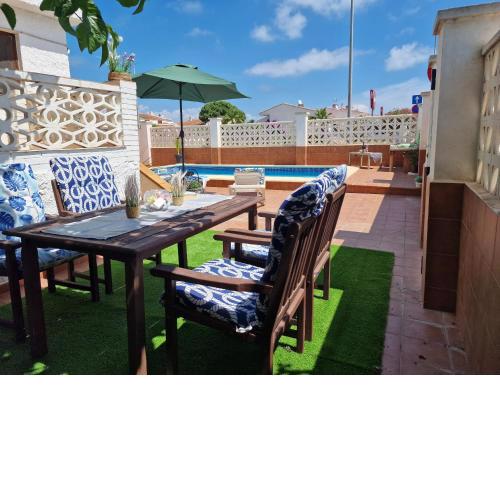 Riumar 'Camins', 380m zu Strand, Privatpool, On-Site-Service, Hundestrand
