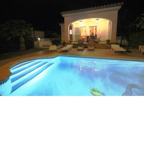 Riumar "Carmen 1", 500m to beach, private pool, On-Site-Service, dog beach