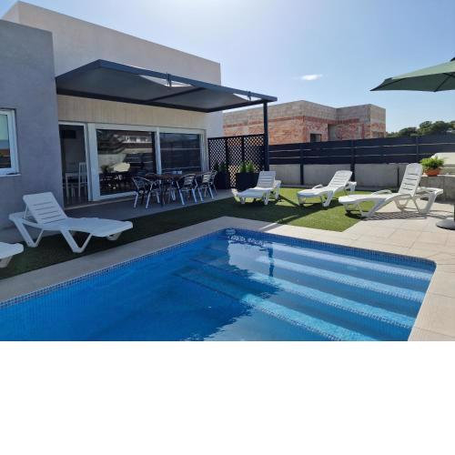 Riumar "Marc", 550m to beach, private pool, On-Site-Service, dog beach