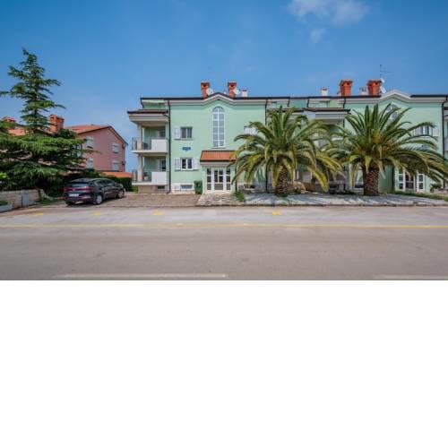 RIVA house with apartment