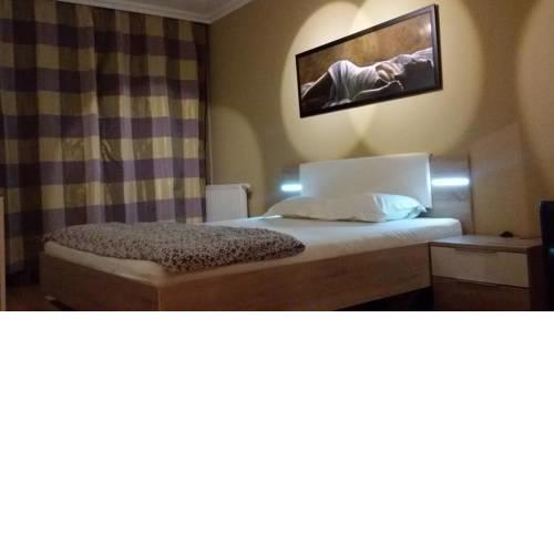 River Loft 304-305