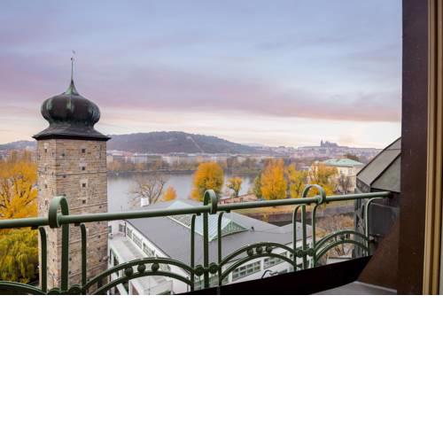 Riverside penthouse Masarykovo nabrezi CZPR18