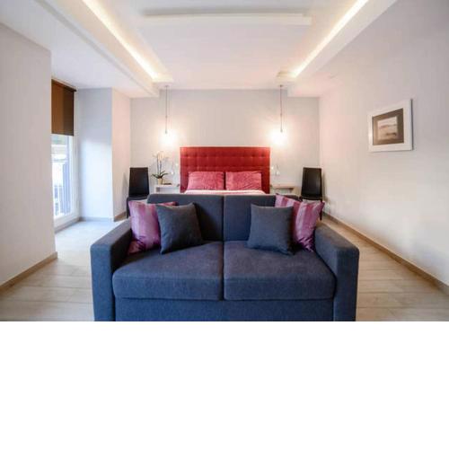 Riviera Luxury Suites