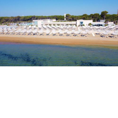 Riviera Resort Hotel