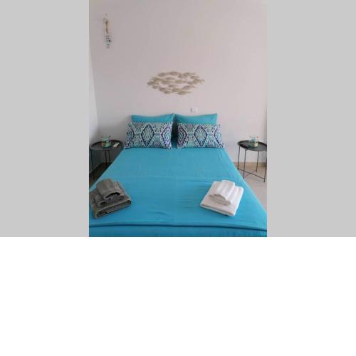 RIZES ELIAS STUDIO WITH SEA VIEW