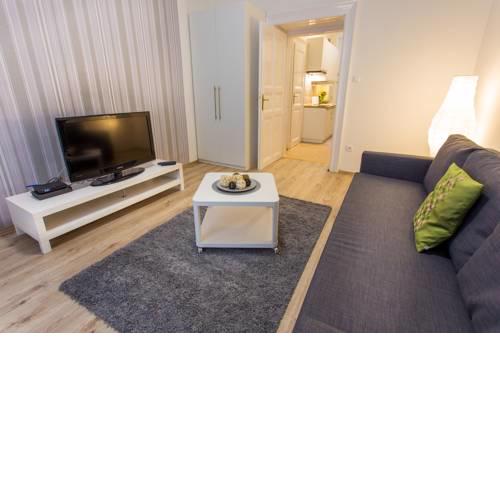 RJ Apartment