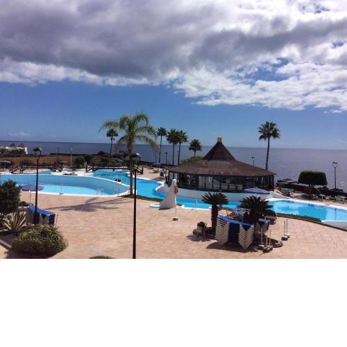 Rocas del Mar with heated Pool and double Terrace
